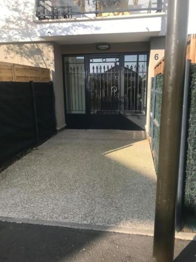 Chambre Equipee Proche Disneyland Et Parc Du Patis Meaux Exteriör bild