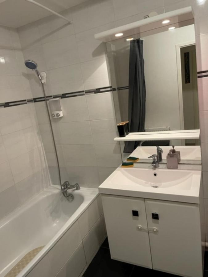 Chambre Equipee Proche Disneyland Et Parc Du Patis Meaux Exteriör bild